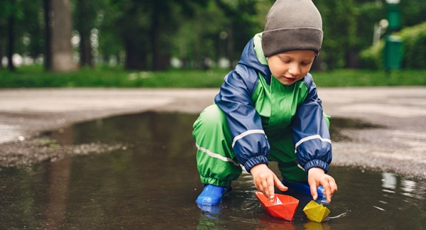 The advantages of outdoor play in winter